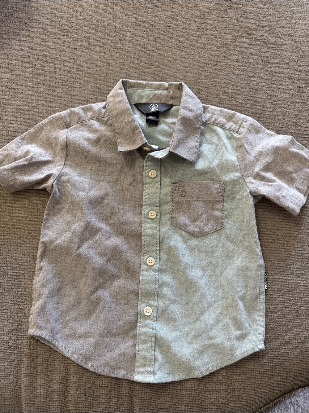 Volcom Two-Tone Short Sleeve Button-Up Shirt in Gray and Sage